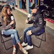 MotoGP Moderatorin Eve Scheer im Interview mit Maverick Viñales